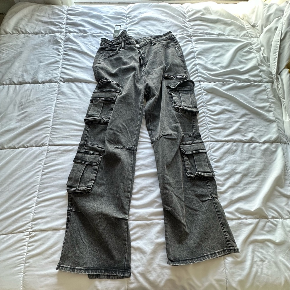 New Fashion Nova Gray Straight Leg Cargo Pants